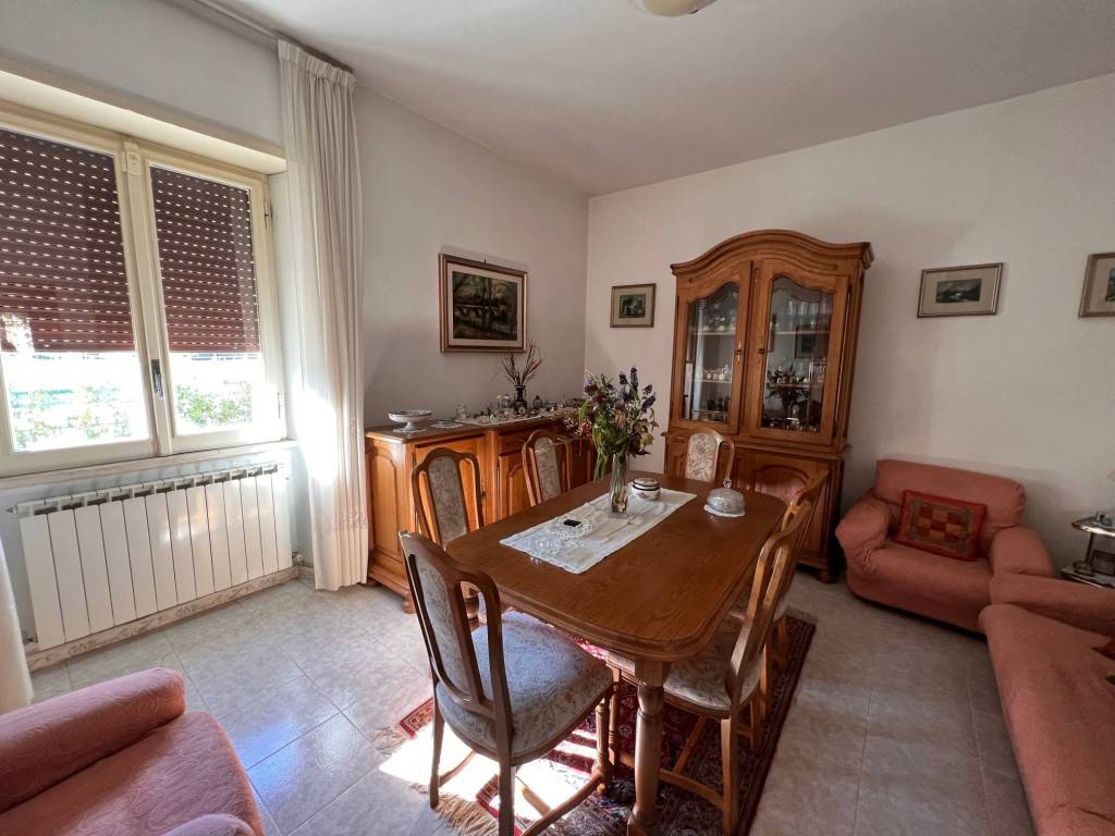 Appartamento in vendita a Rieti via Luigi Solidati Tiburzi, 10
