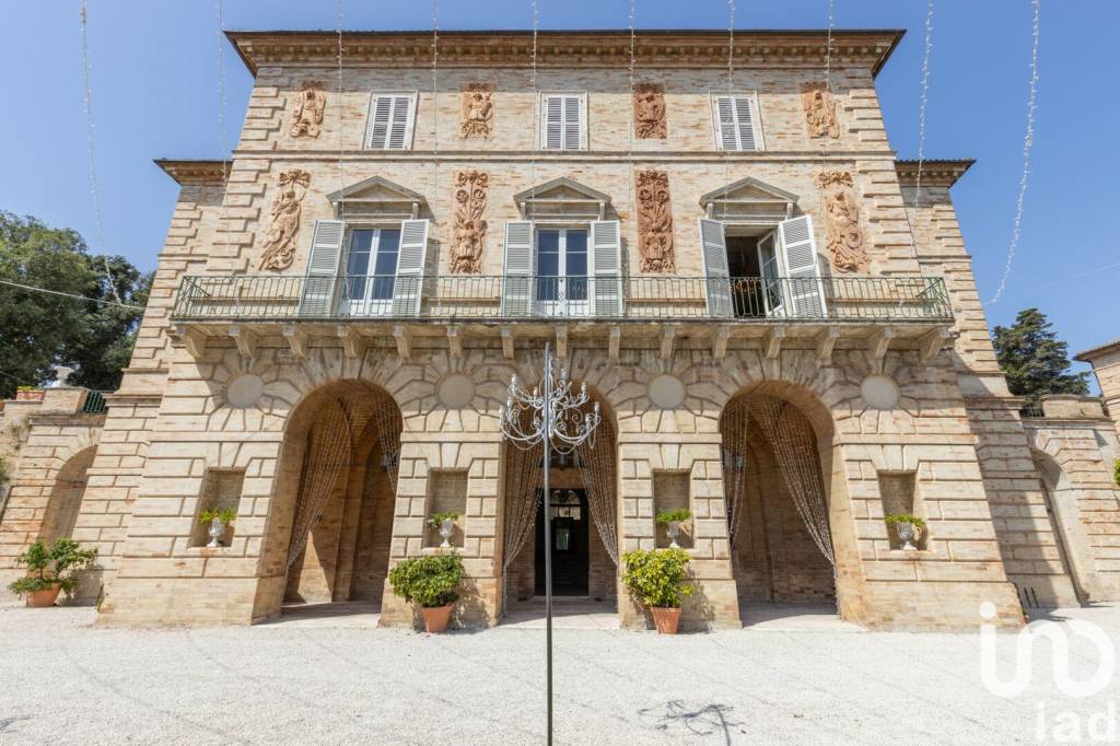 Villa in vendita a Porto San Giorgio via bonaparte, 1