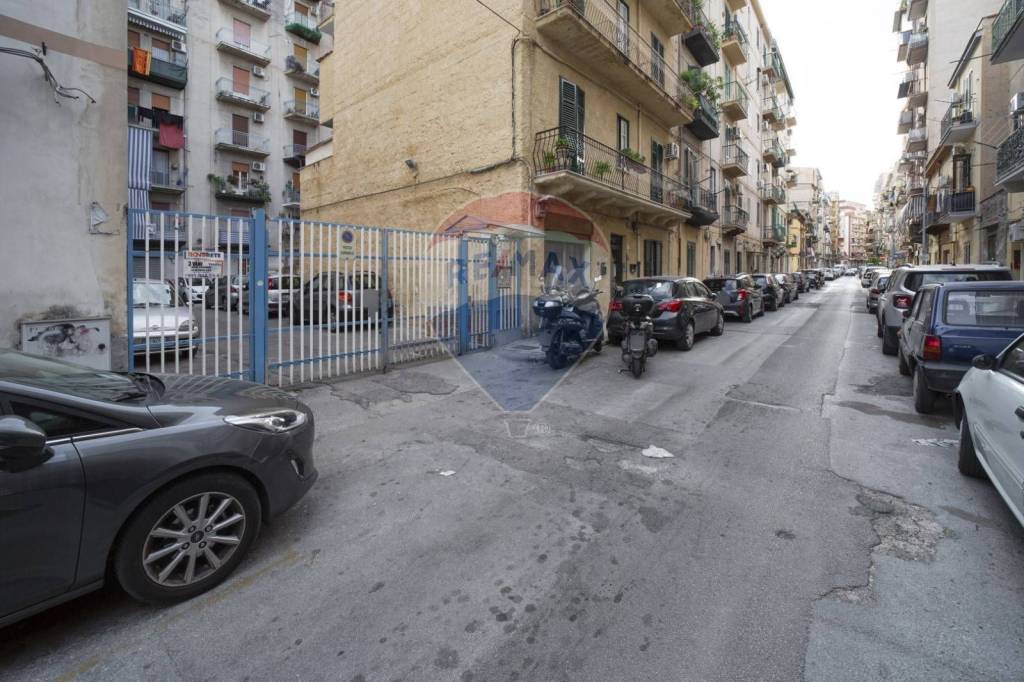 Appartamento in vendita a Palermo via Giuseppe Crispi, 58