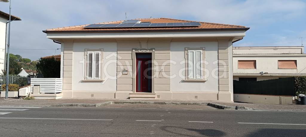 Villa in in vendita da privato a Fucecchio viale Cristoforo Colombo, 298
