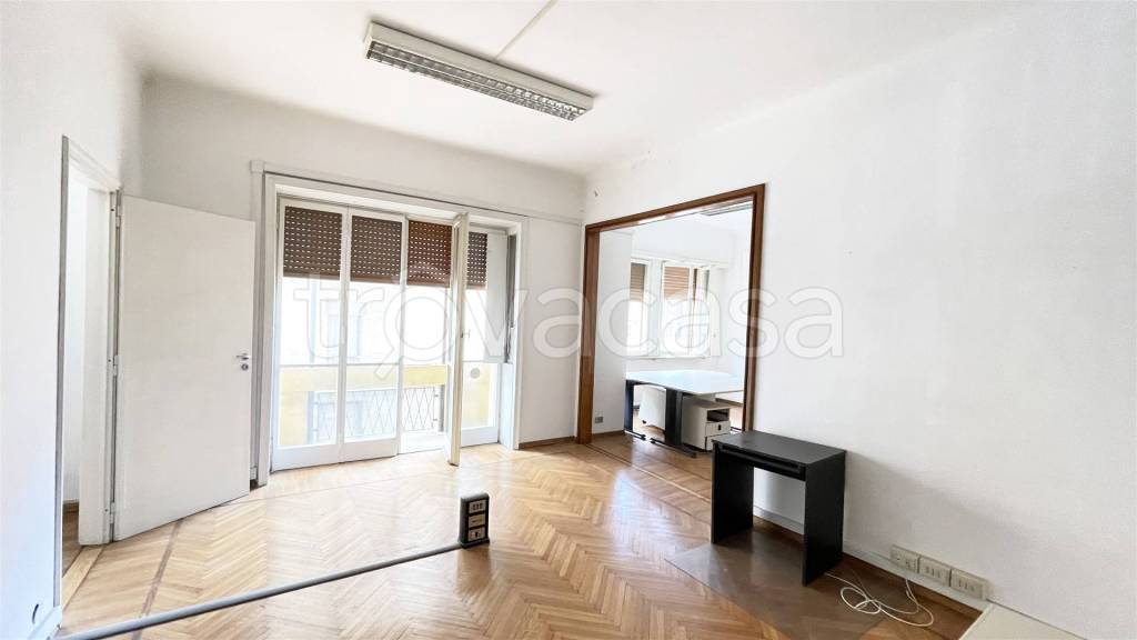 Appartamento in vendita a Biella via De Marchi, 5