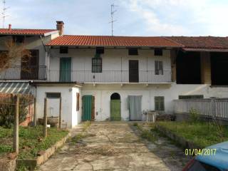 Casa indipendente in in vendita da privato a saluggia via livorno ferraris, 26