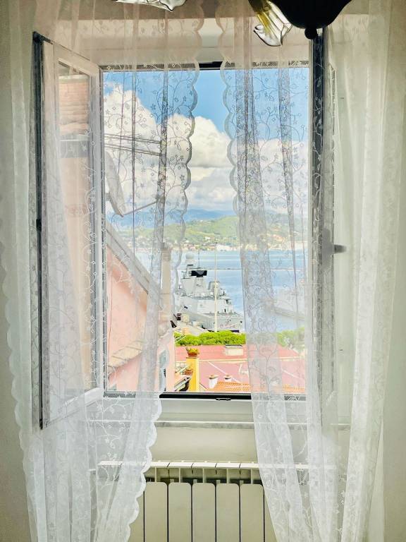 Appartamento in in vendita da privato a La Spezia via Giuseppe da Pozzo, 74