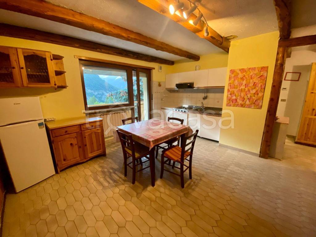 Appartamento in vendita a Oulx frazione San Marco, 52C
