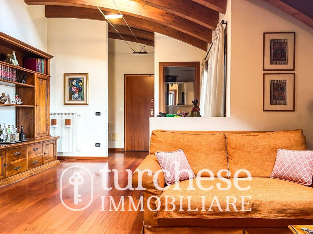 Appartamento in vendita ad Alzano Lombardo via Provinciale, 242