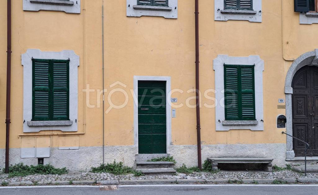 Appartamento in vendita a Eupilio via Lecco, 17