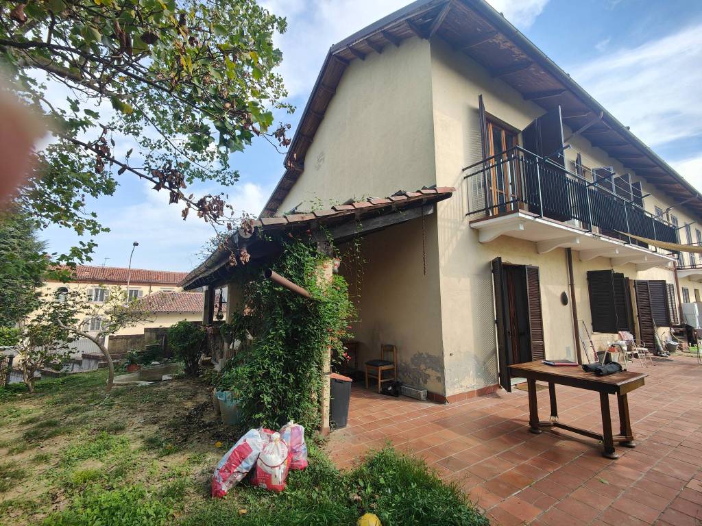 Villa Bifamiliare in vendita ad Asti frazione Quarto Superiore, 51