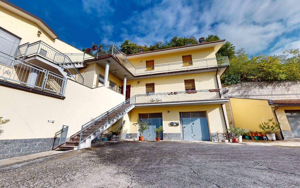 Appartamento in vendita a Serramazzoni via p. Giardini Nord 7313