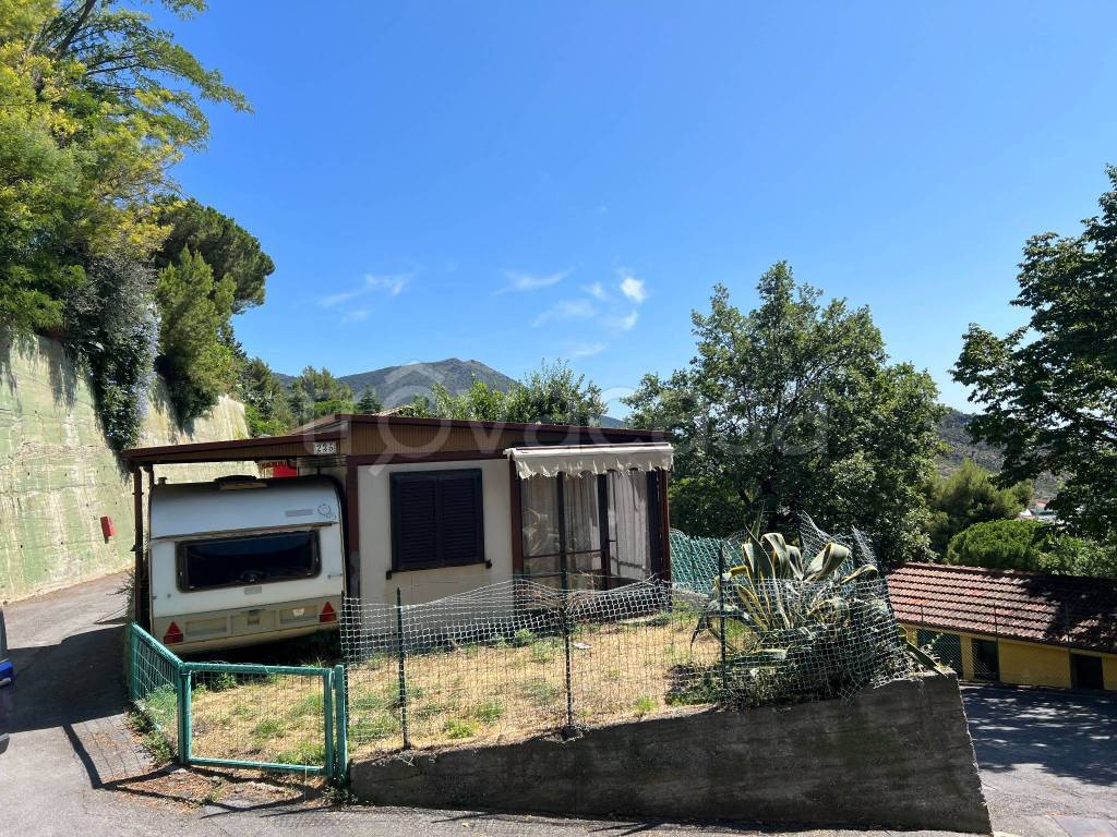 Villa in vendita ad Albenga via al Borgo