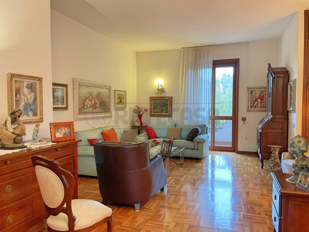 Appartamento in vendita a Piacenza via Gaetano Tononi