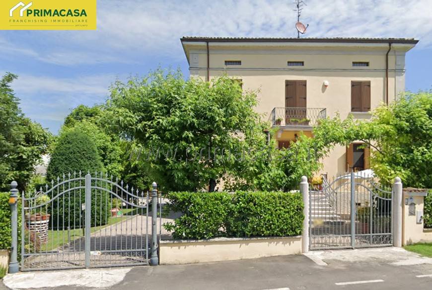 Villa in vendita a Carpi via Mulini Parte Esterna, 32