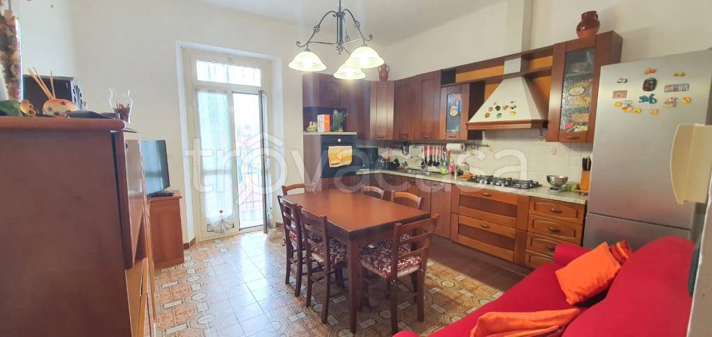 Appartamento in vendita a Nichelino via Cuneo, 11