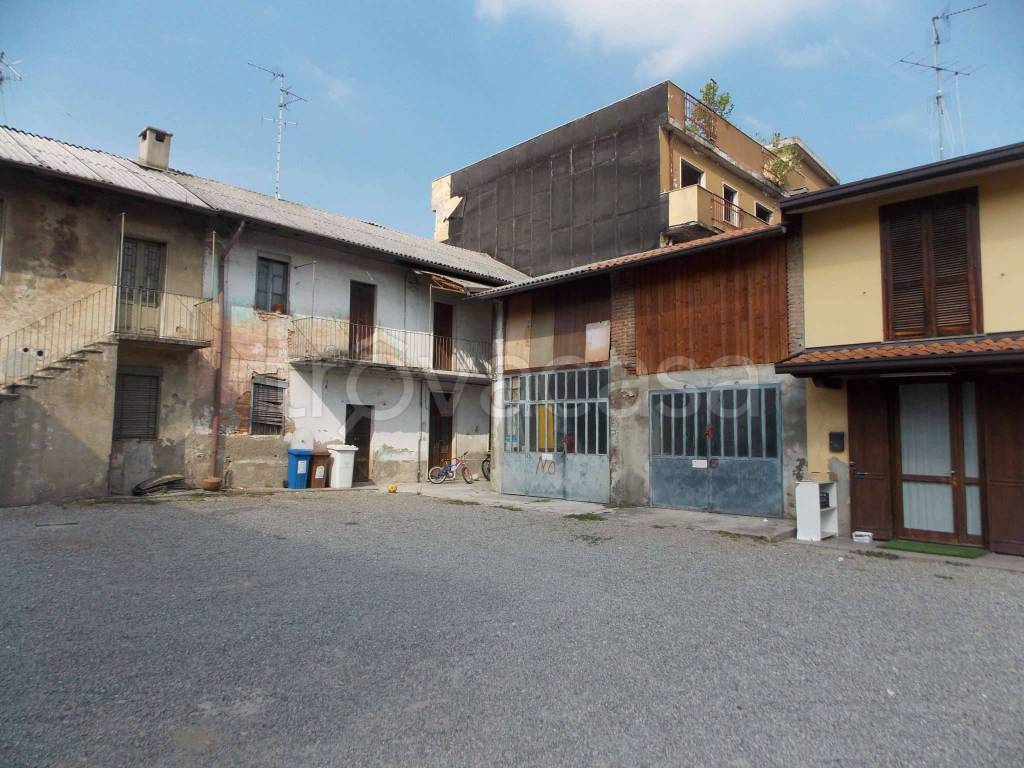 Casa Indipendente in vendita a Lissone via Lombardia 43