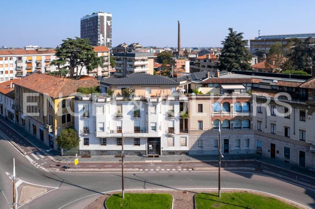 Appartamento in vendita a Legnano piazza Monumento, 1