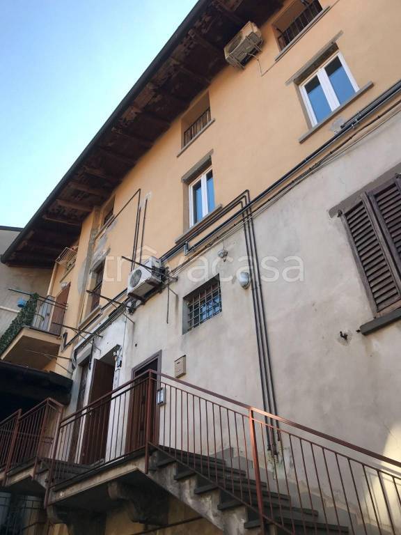 Appartamento in vendita a Martinengo via Antonio Locatelli