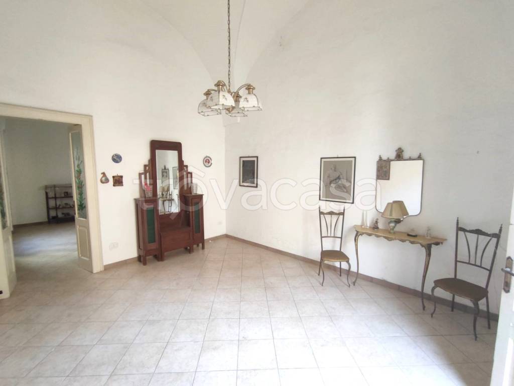 Casa Indipendente in vendita a Lequile via Alessandro Manzoni