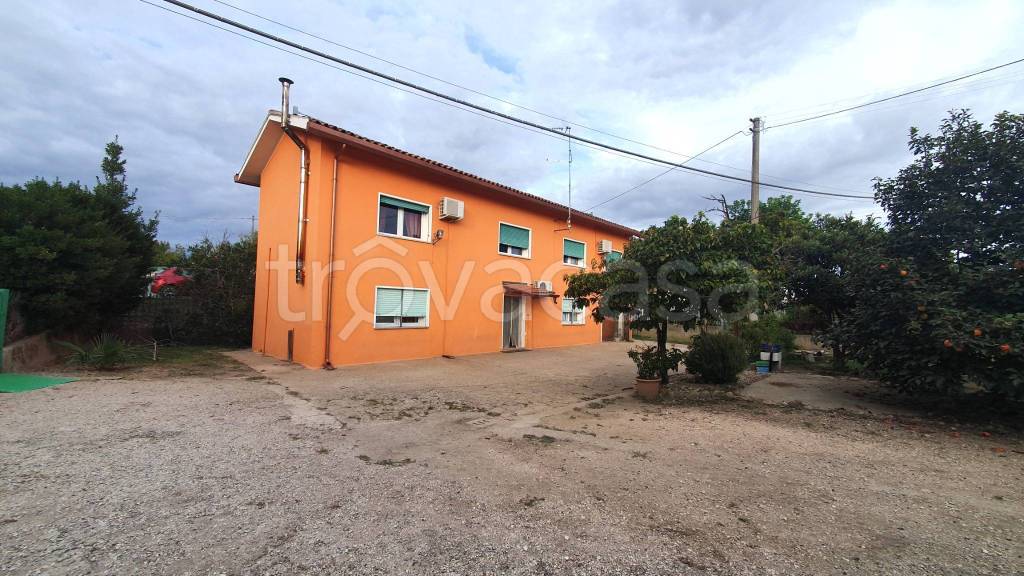 Villa in vendita a Ospedaletto Euganeo via Dossi, 4