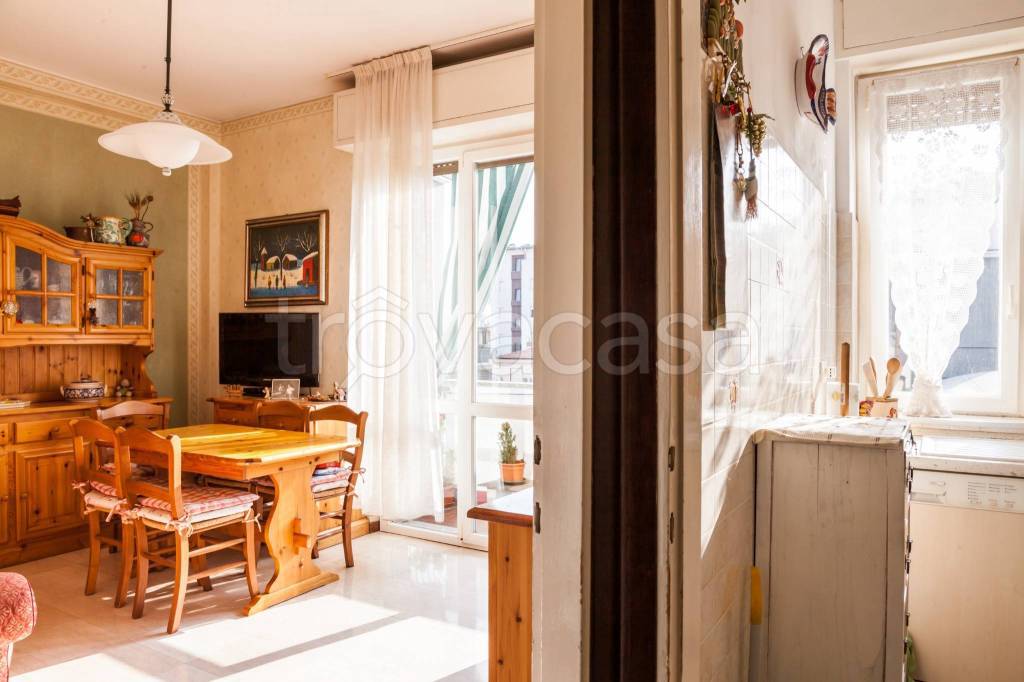 Appartamento in vendita a Milano via Cristoforo Gluck, 59