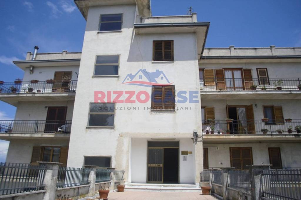 Appartamento in vendita a Corigliano-Rossano c.Da Oliveto Longo