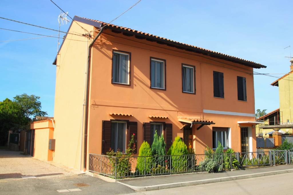 Casa Indipendente in vendita a San Lorenzo Isontino via Gavinana, 54