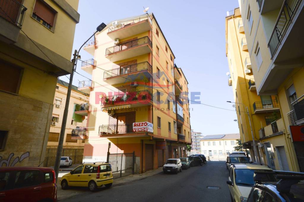 Appartamento in vendita a Corigliano-Rossano via Cesare Battisti, 13