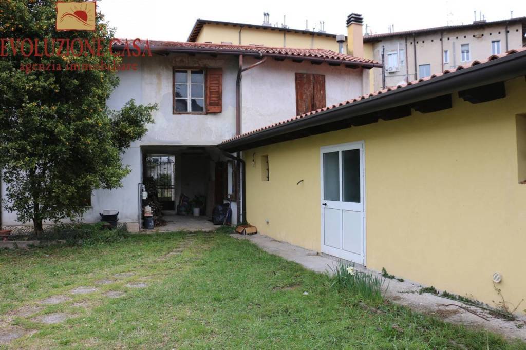 Villa Bifamiliare in vendita a Monfalcone via san giovanni bosco, 13