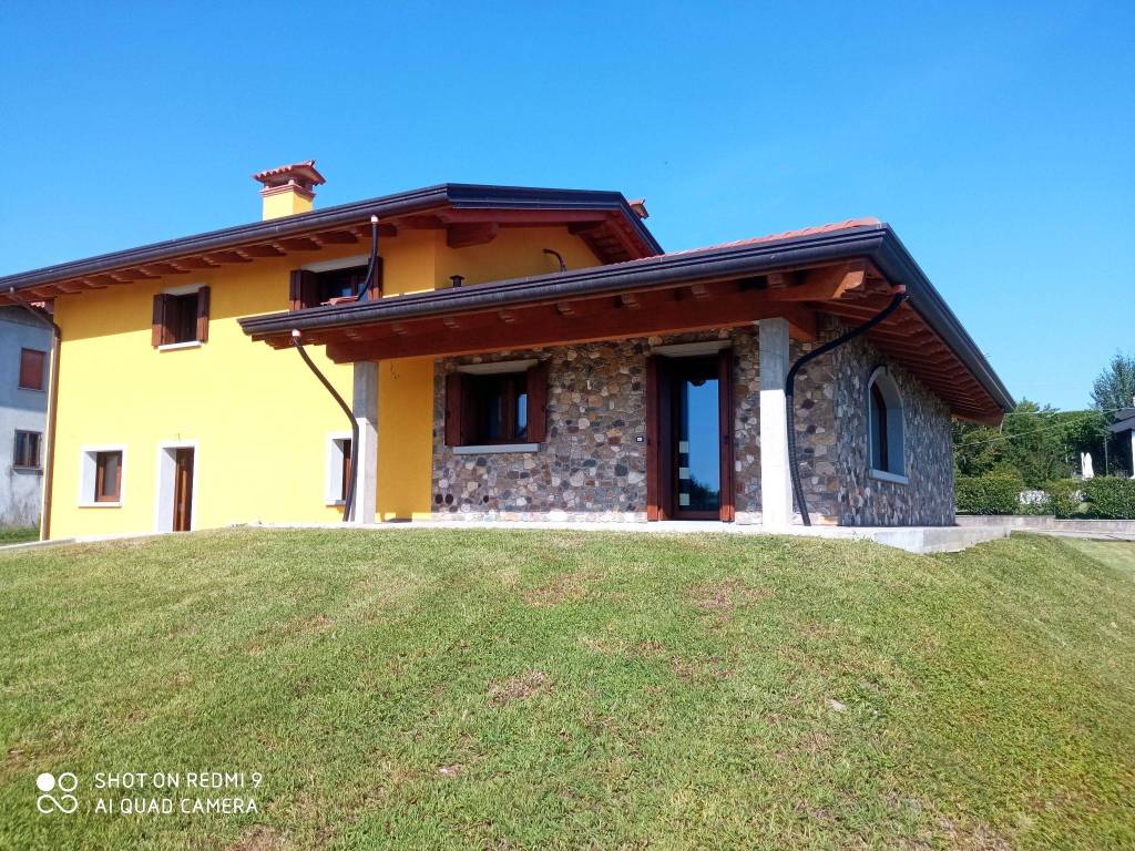 Villa in in vendita da privato a Colloredo di Monte Albano via Carvacco, 4