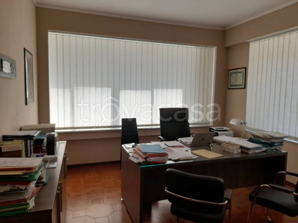 Ufficio in vendita a Caltanissetta via Piave