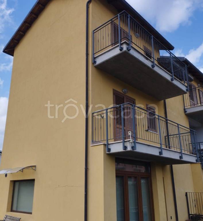 Villa Bifamiliare in vendita a Scoppito via Madonna del Mazzetto