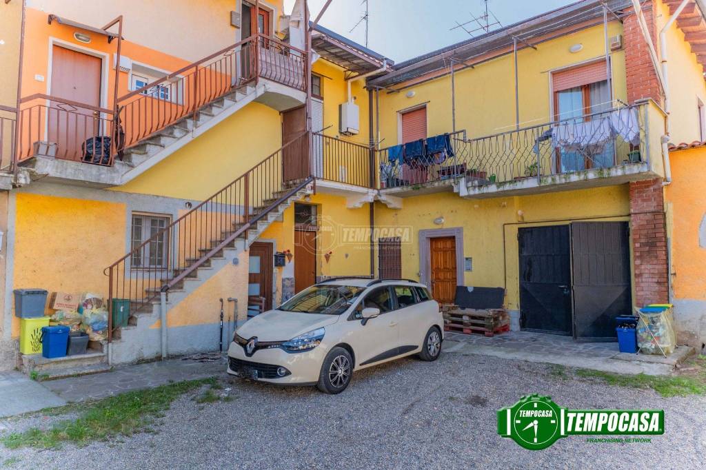 Appartamento in vendita a Inveruno via Santa Maria 12
