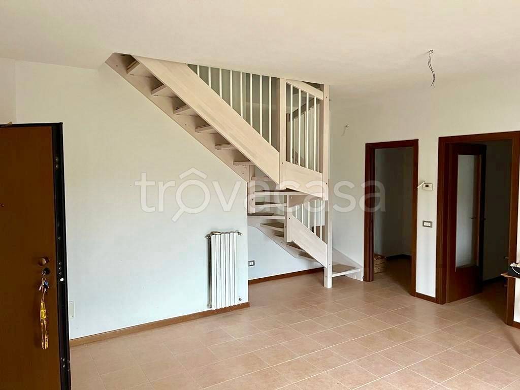 Appartamento in vendita a San Pietro in Casale via Giulio Pastore, 10