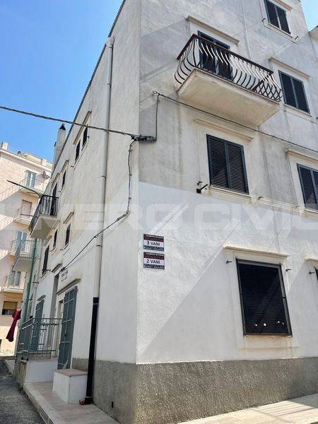 Appartamento in vendita a Peschici via Mulino a Vento, 40
