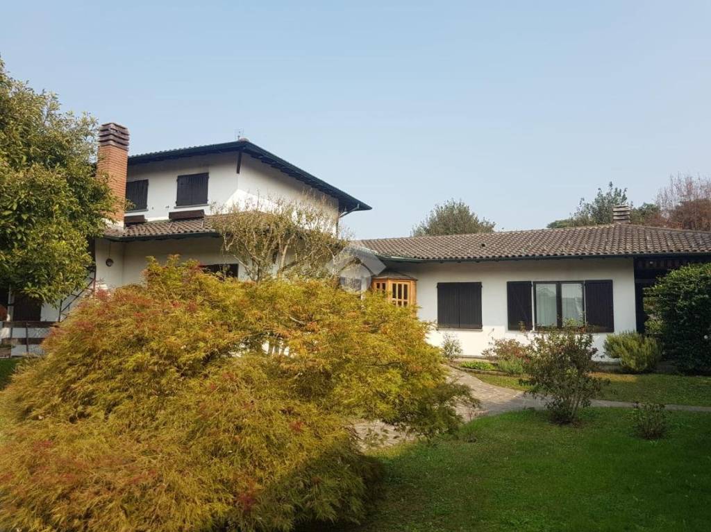 Villa in vendita a Corbetta via Trieste, 6