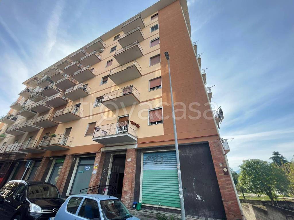 Appartamento in vendita a Benevento via Munanzio Planco