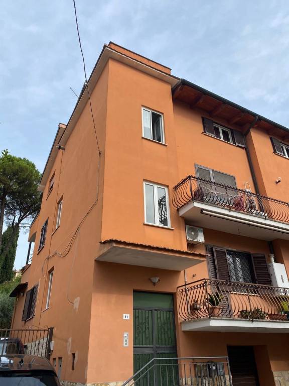 Appartamento in vendita a Mentana via Bolzano, 11