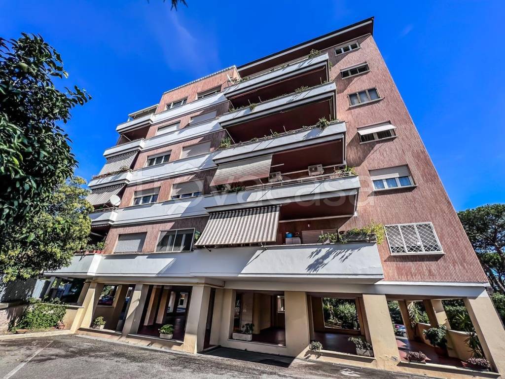 Appartamento in vendita a Roma via Zignago