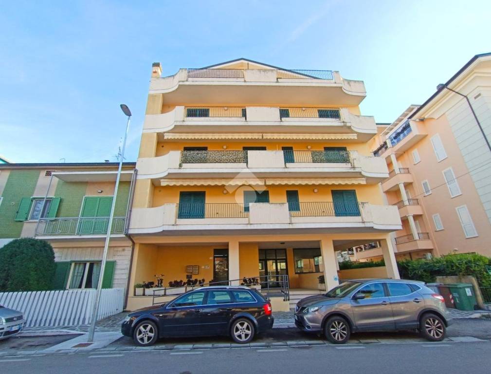 Appartamento in vendita a Tortoreto via trieste, 70