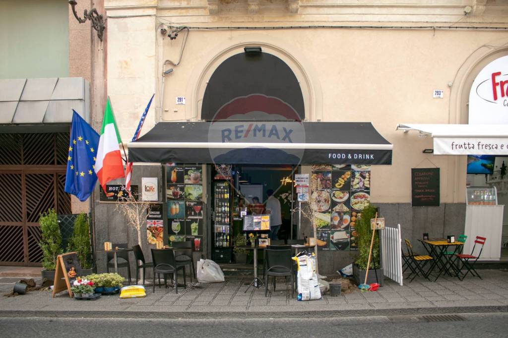 Bar in vendita a Catania etnea, 291