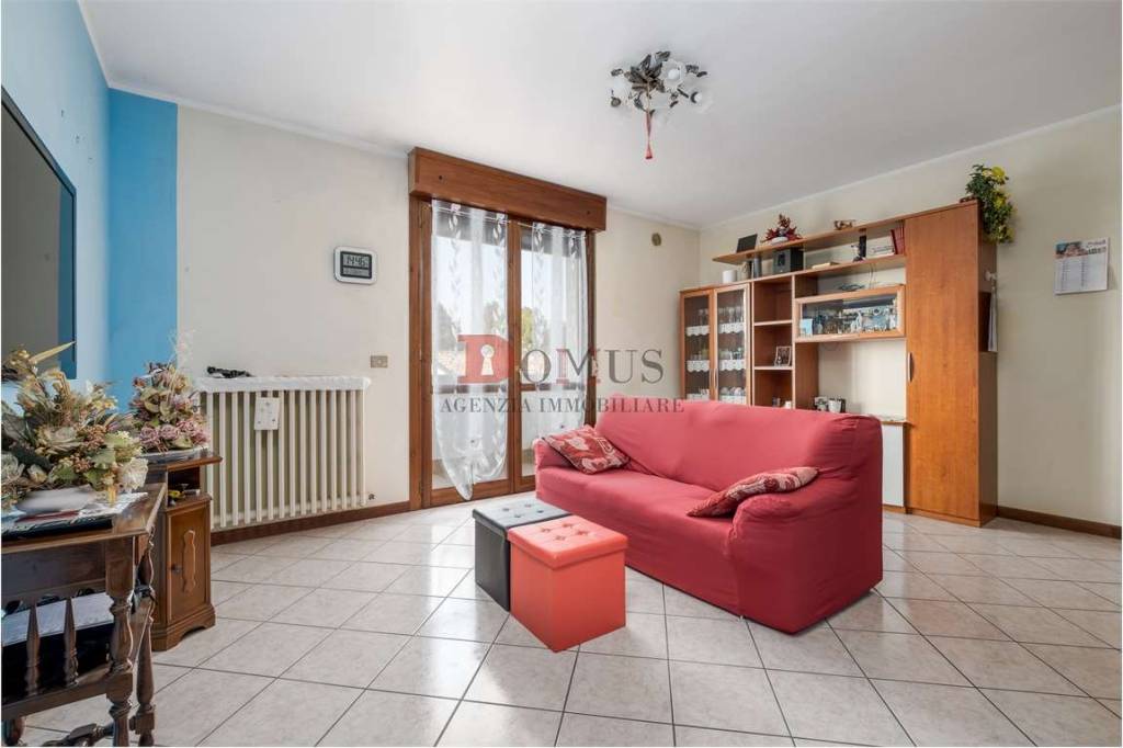 Appartamento in vendita a Quistello via Martiri di Belfiore, 36