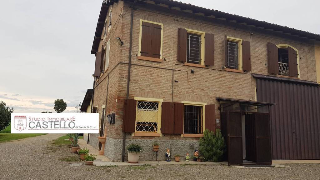 Casa Indipendente in vendita a Castelfranco Emilia corso Martiri, 341