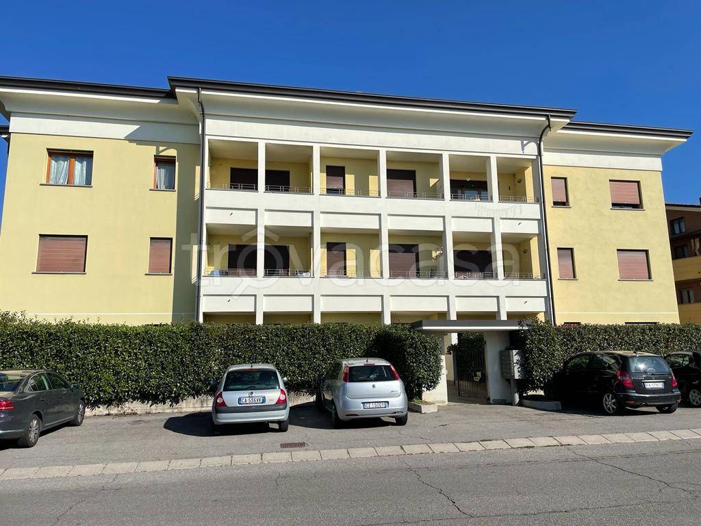 Appartamento in vendita a Vaprio d'Adda via San Nicolò, 14