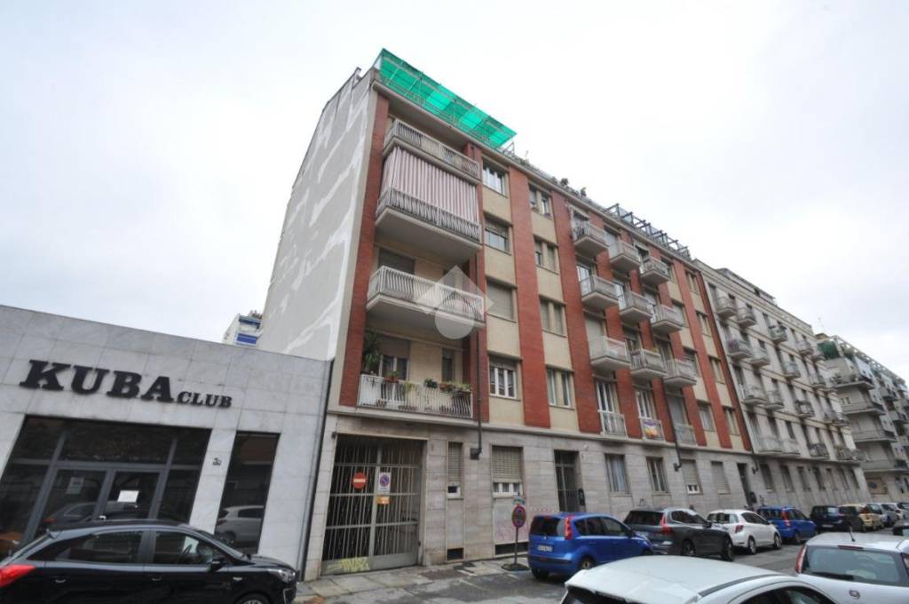 Appartamento in vendita a Torino via Ilarione Petitti, 5