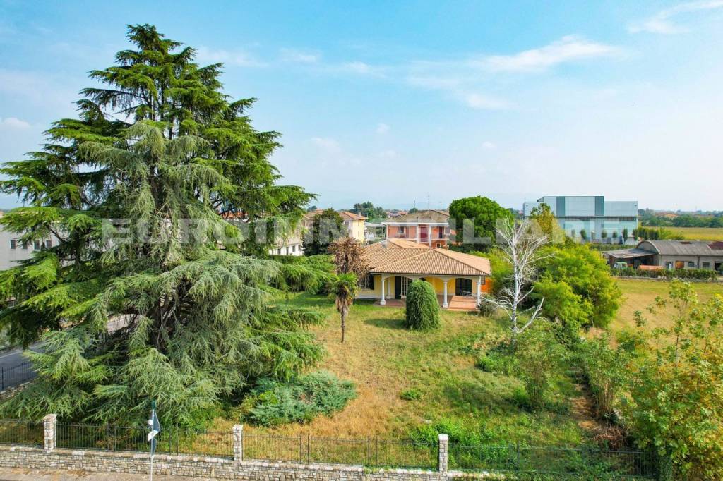 Villa in vendita a Cazzago San Martino viale Europa, 77