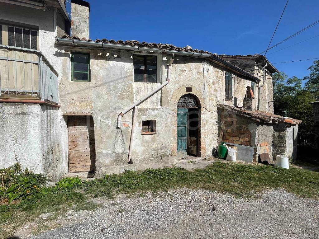 Rustico in vendita a Monte Grimano Terme località Ca' Secco