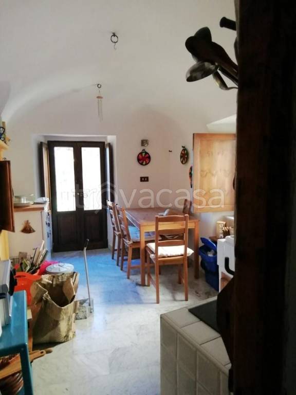 Casale in in vendita da privato a Fontecchio via Balzorelle, 8