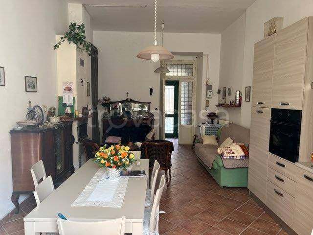 Appartamento in vendita a Canzo via Monte Rai, 1