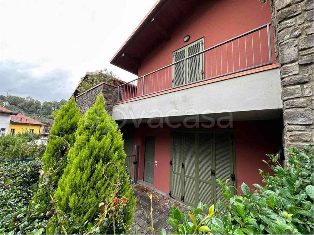 Villa a Schiera in vendita a Como via Alla Zocca, 2