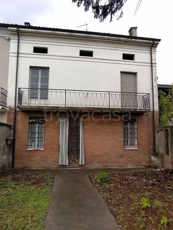 Villa in vendita a Martignana di Po via Giuseppe Garibaldi, 10