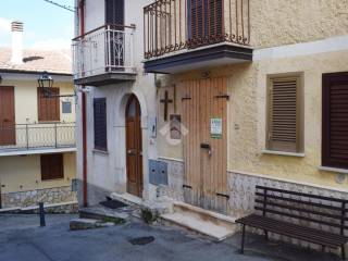 Casa indipendente in vendita a tagliacozzo vicolo salita, 8