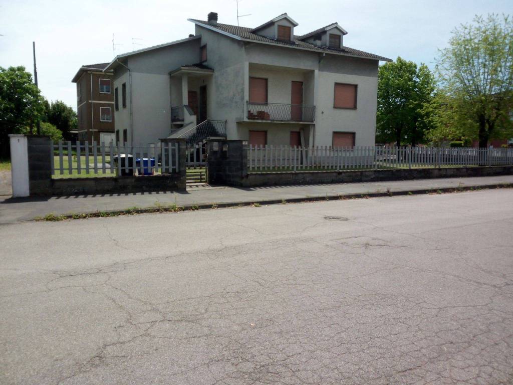 Villa Bifamiliare in in vendita da privato a Colorno via Pietro Mascagni, 3